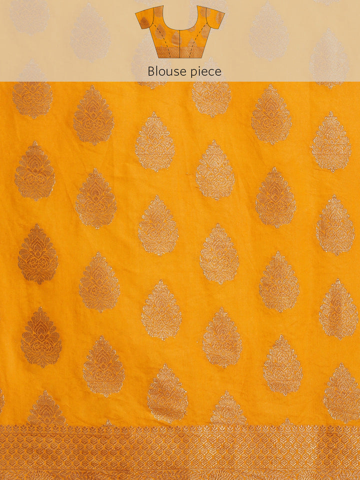 Zari Border Booti Art Handloom Woven Saree