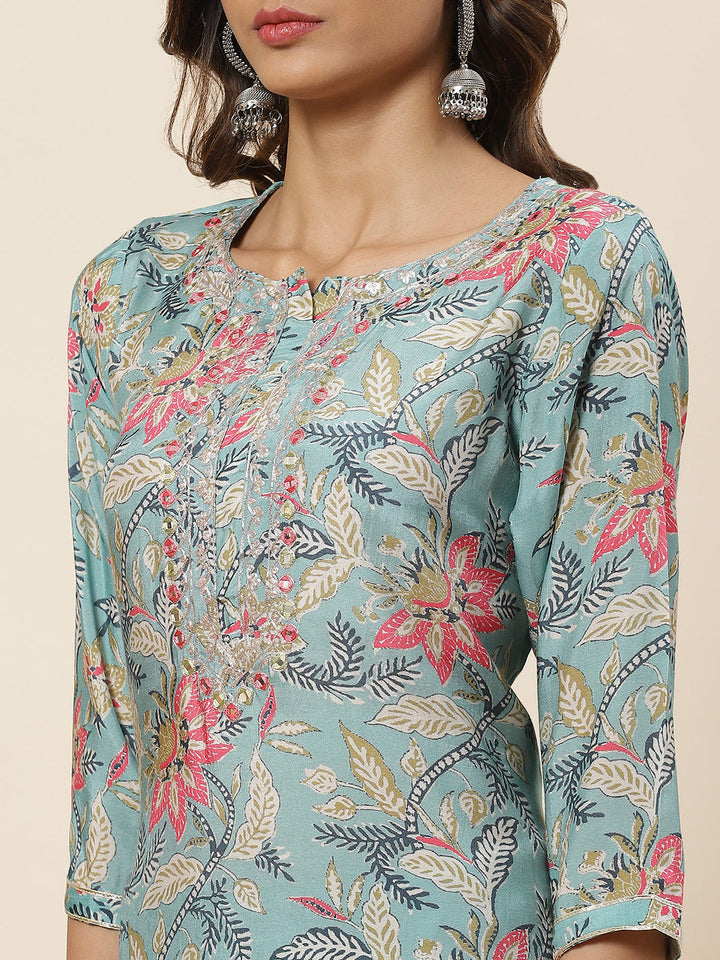Floral Printed Mulsin Kurta With Pants