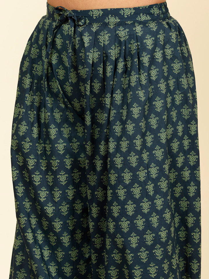 Floral Printed Cotton Kurta With Pants