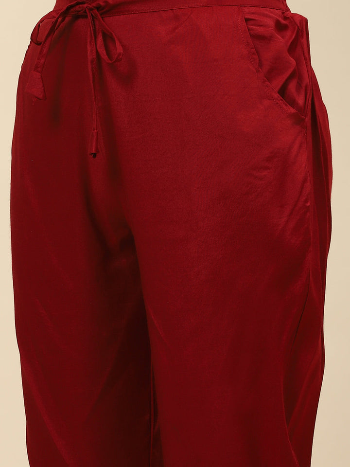 Zari Neck Embroidered &amp; Printed Muslin Kurta With Pants
