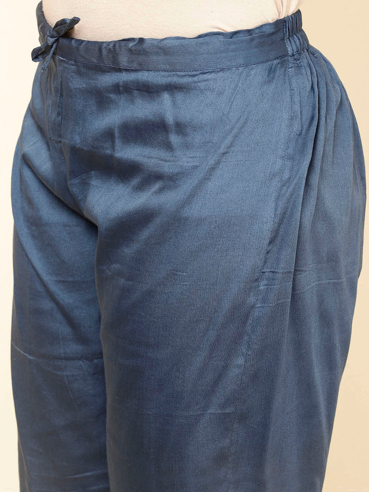 Neck Embroidered Chanderi Kurta With Pants &amp; Dupatta