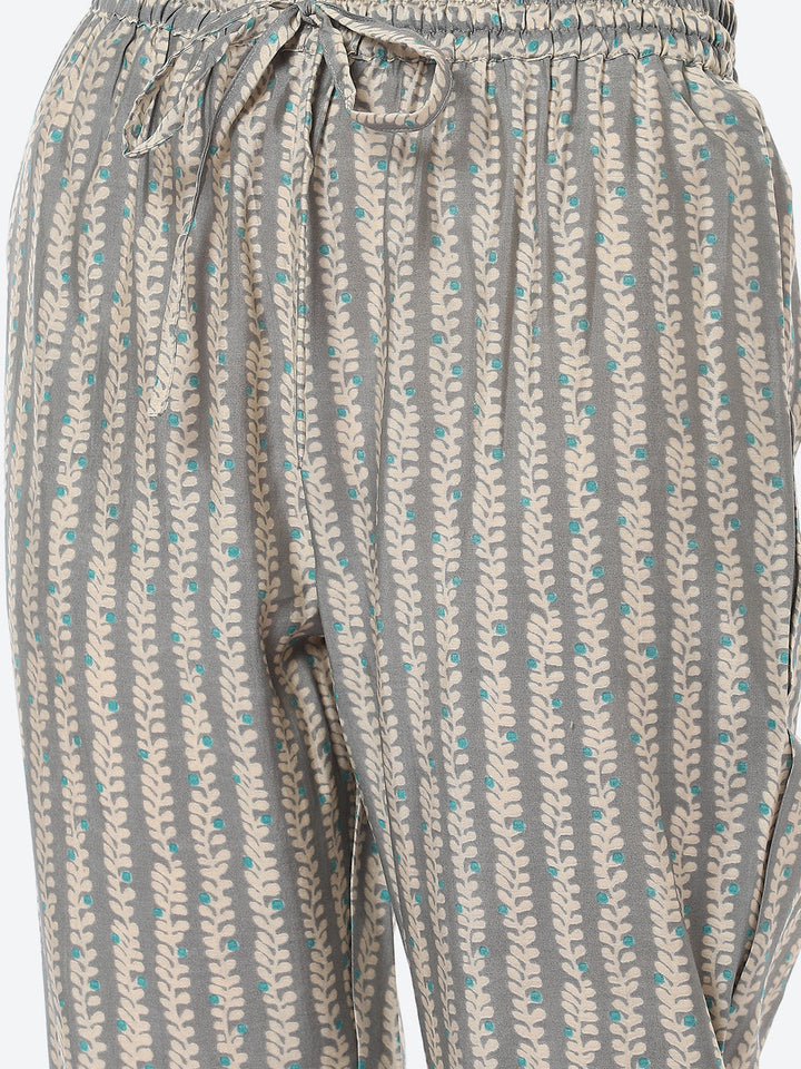 Resham Zari Neck Embroidered Printed Chanderi Kurta With Pant