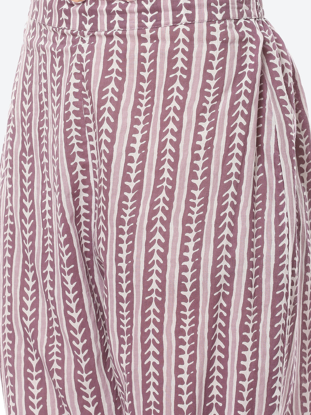 Zari Neck Embroidered Cotton Kurta With Pant