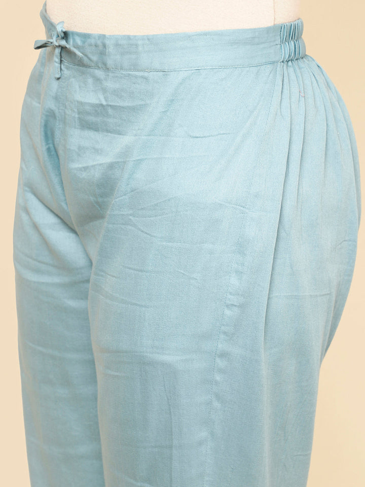 Embroidered Chanderi Kurta With Pants &amp; Dupatta