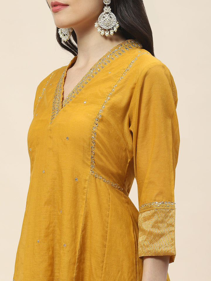 Neck Embroidered Chanderi Kurta With Pants