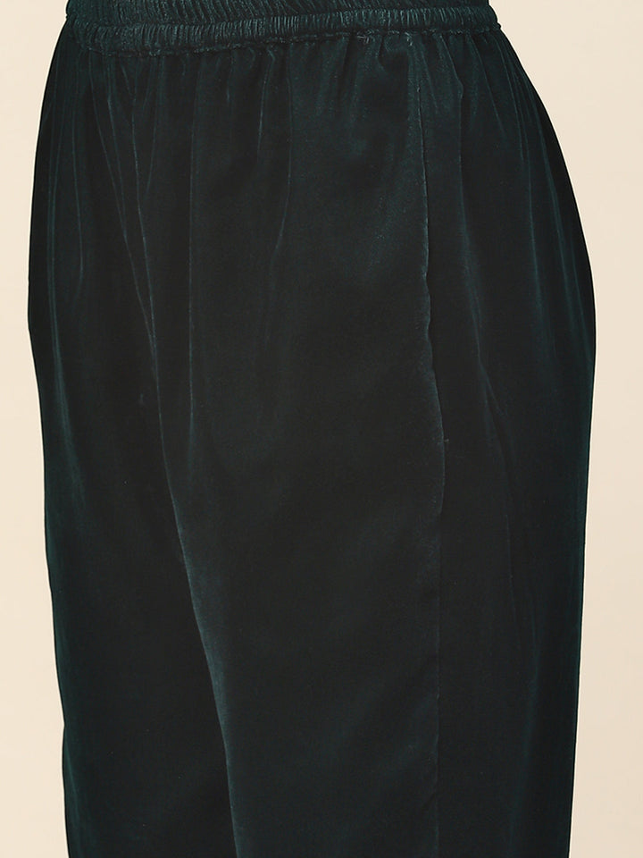 Neck Embroidered Velvet Kurta With Pants