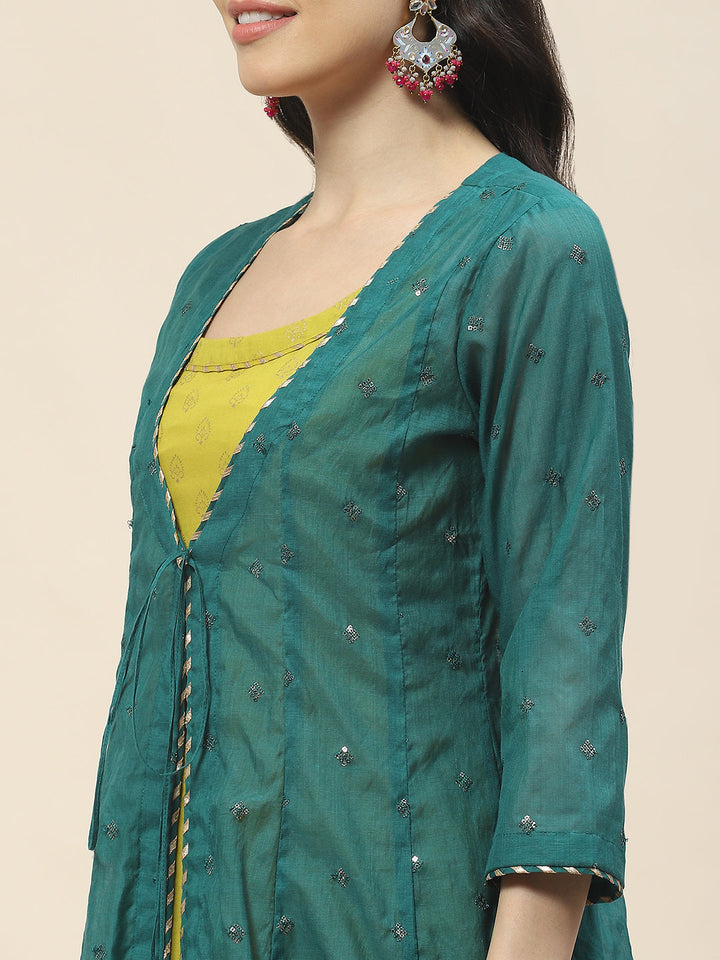 Embroidered Chanderi Kurta With Cape &amp; Pants