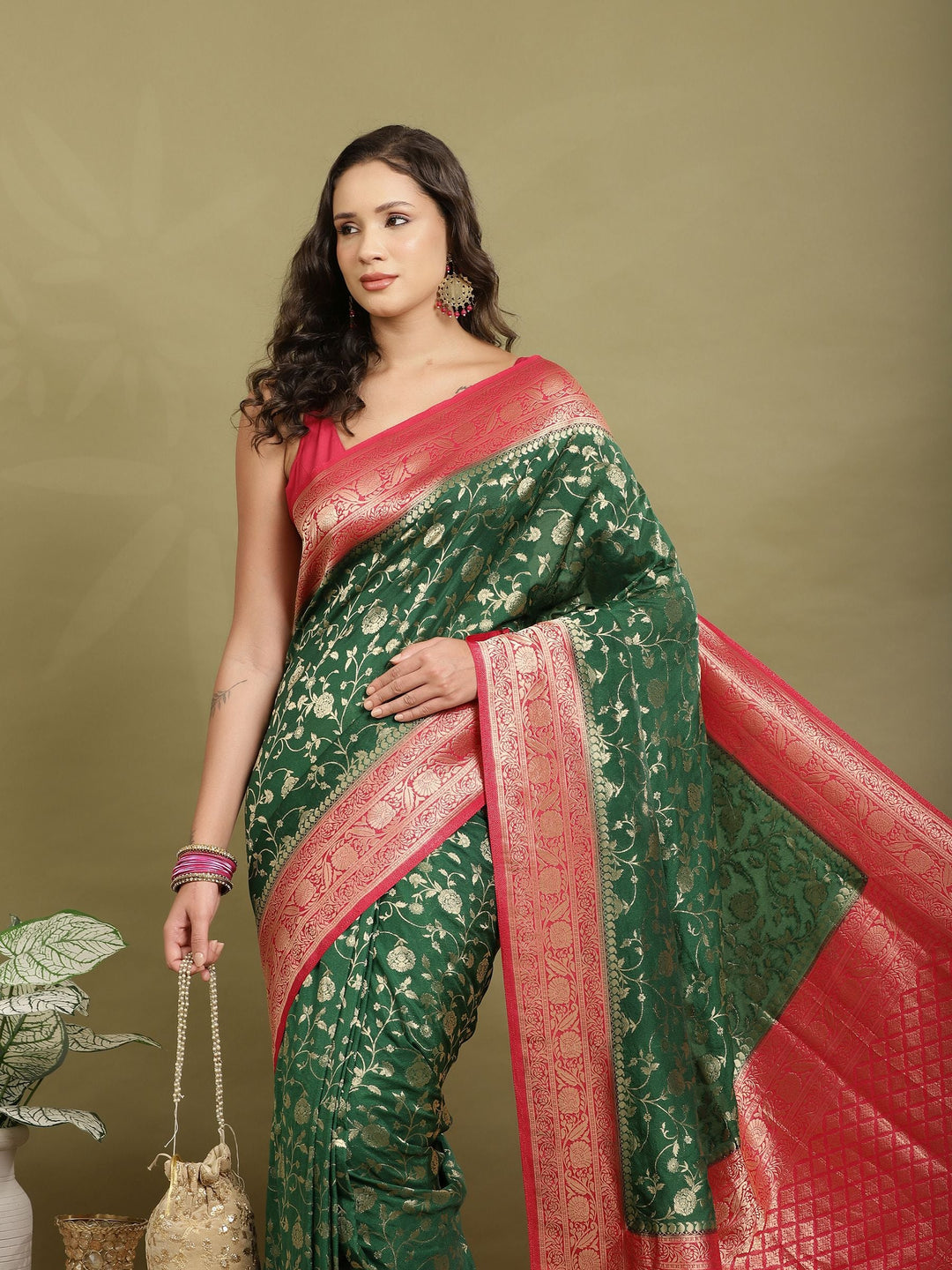 Plain Crepe Saree