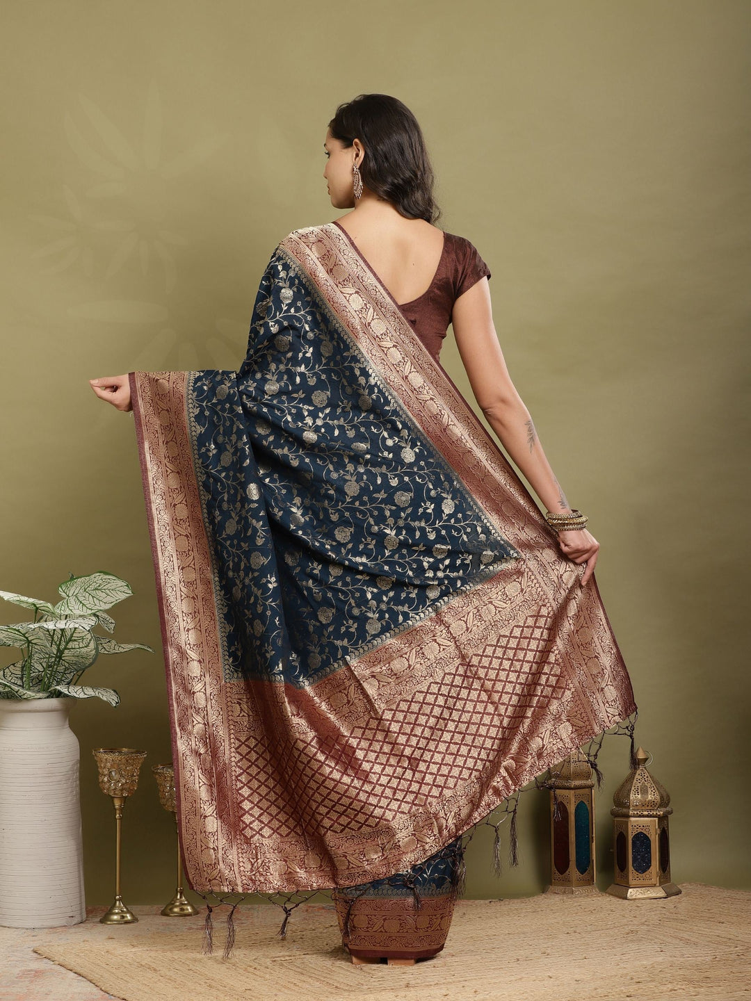 Plain Crepe Saree