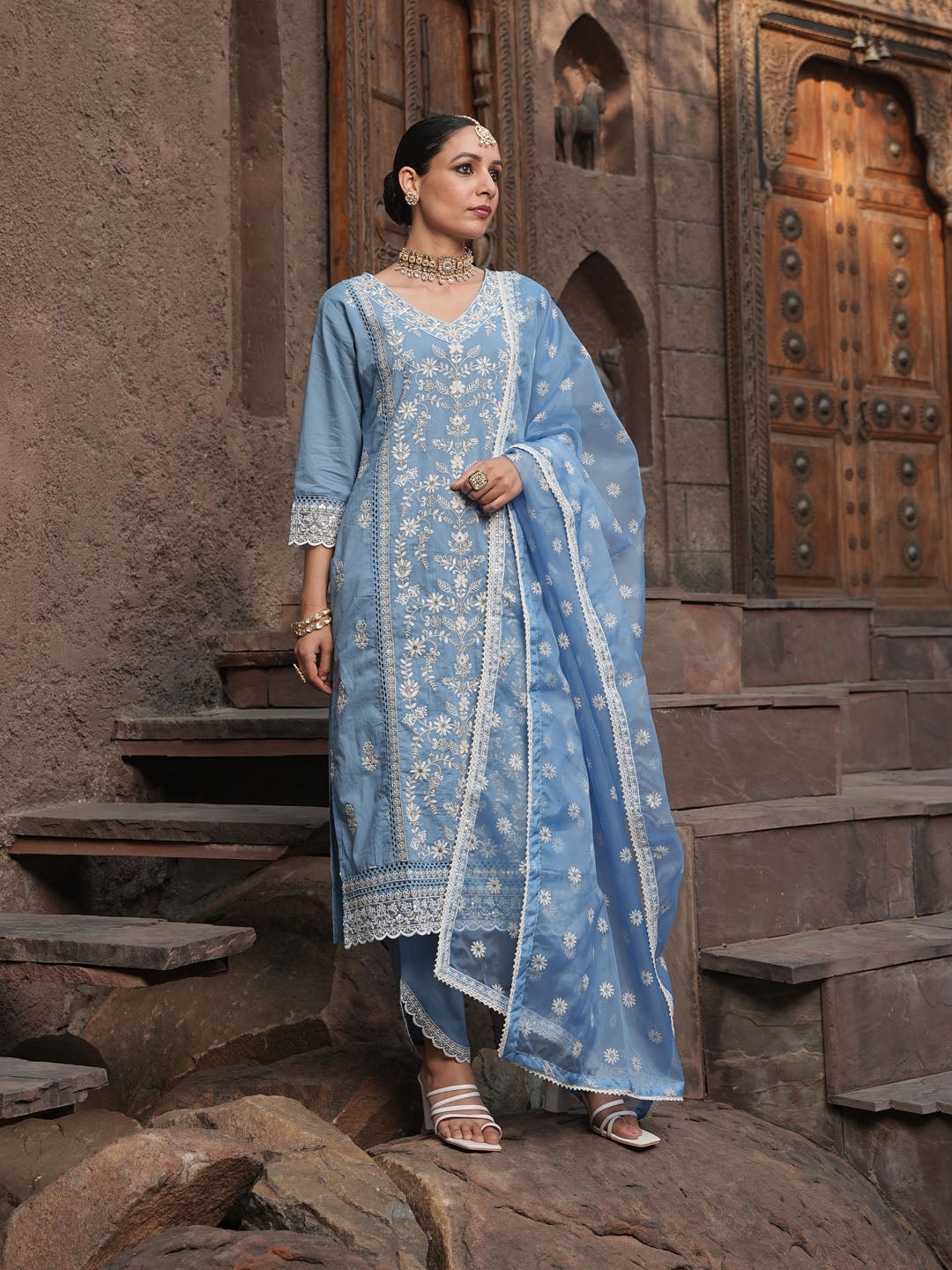 Floral Embroidery Kurta With Pants &amp; Dupatta