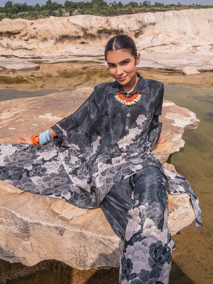 Printed Crepe Kaftan With Pants