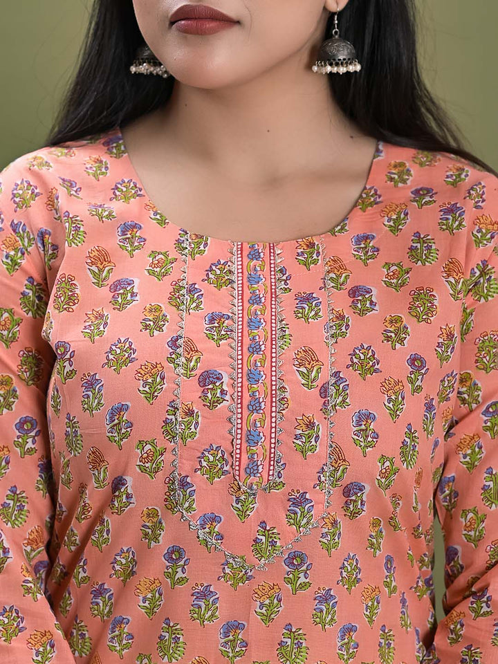 Floral Printed Cotton Kurta With Pants