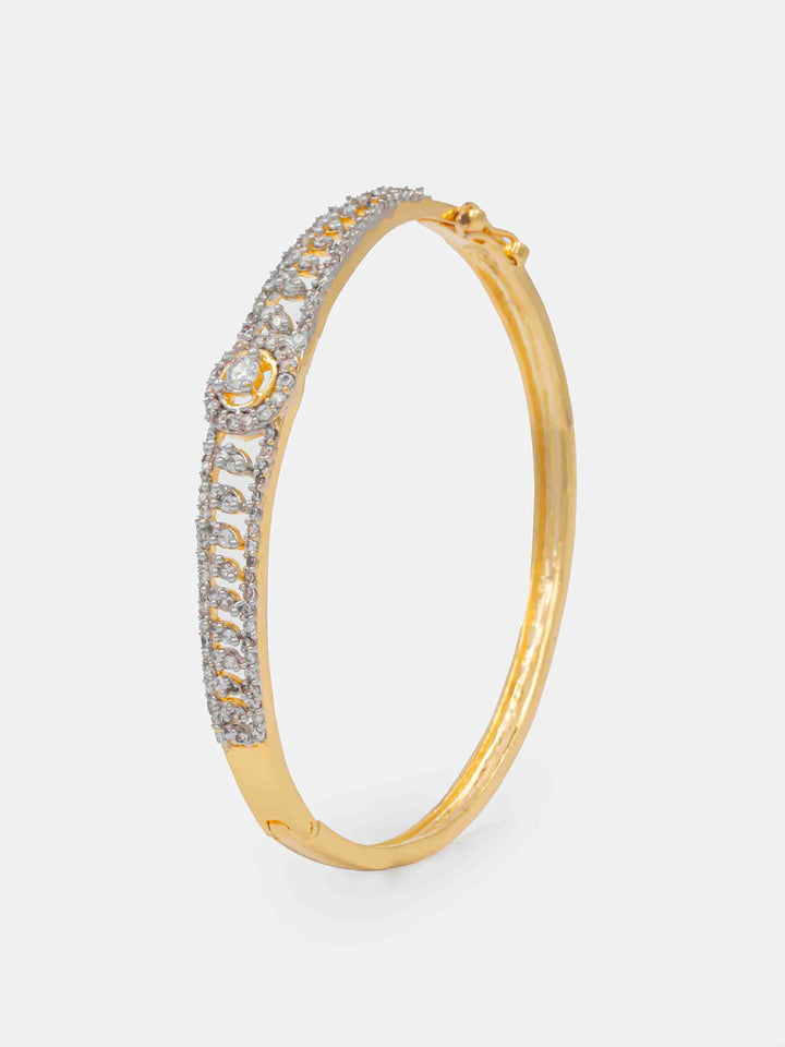 BRACELET (JEWELRY)