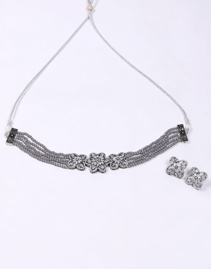 Traditional Choker Set