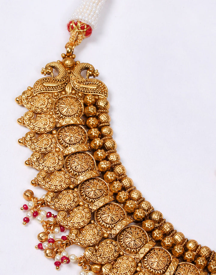 Traditional Gold Toned Neclace Set with Maang Tikka