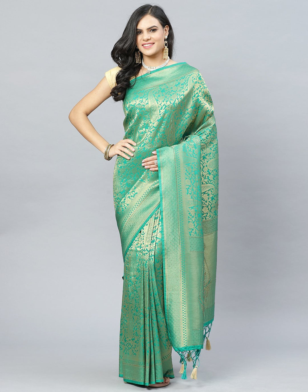 Art handloom Woven Embroidery Saree