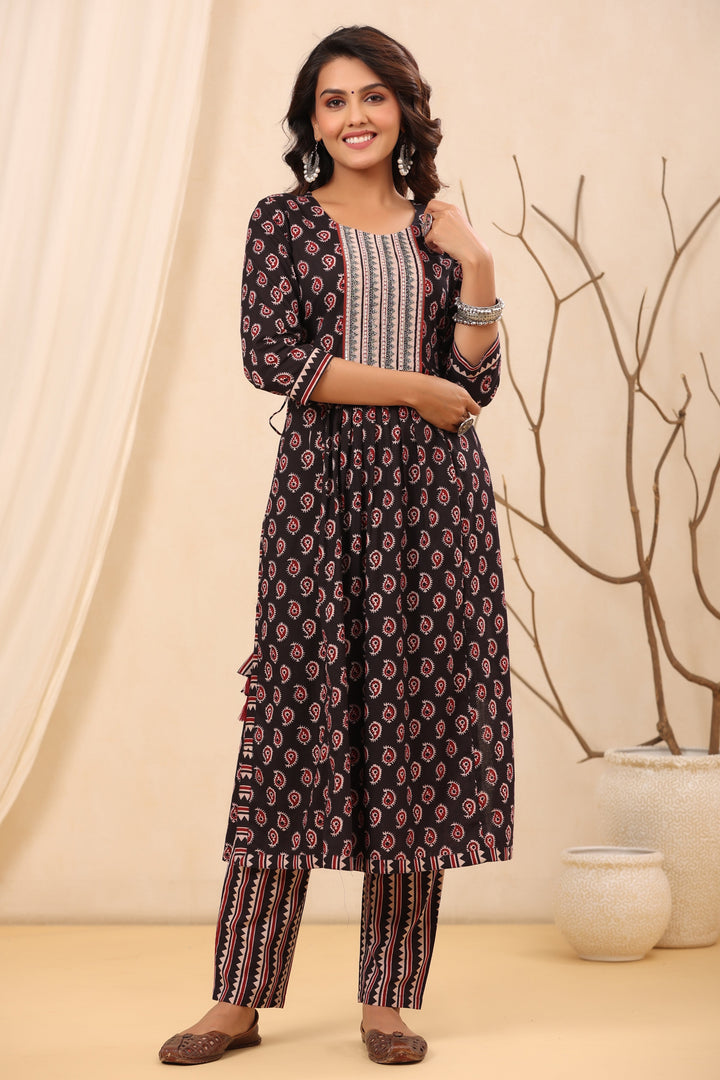 Printed Cotton Kurta With Pants