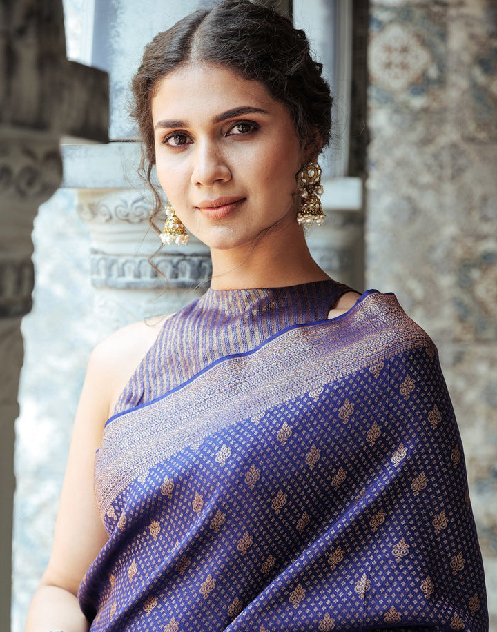 Crepe Heavy Brocade Zari Booti Saree
