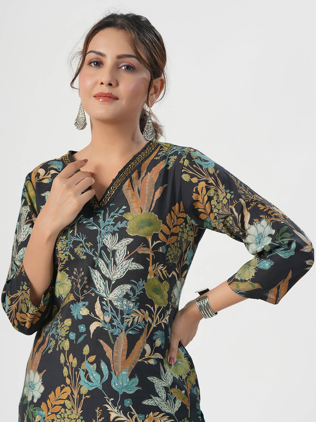 Floral Printed Cotton Kurta With Pants