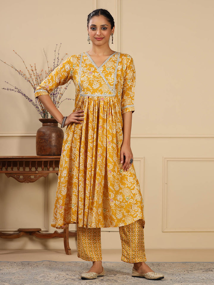 Floral Printed Muslin Anarkali Kurta Set
