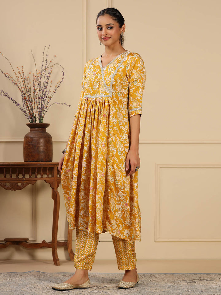 Floral Printed Muslin Anarkali Kurta Set