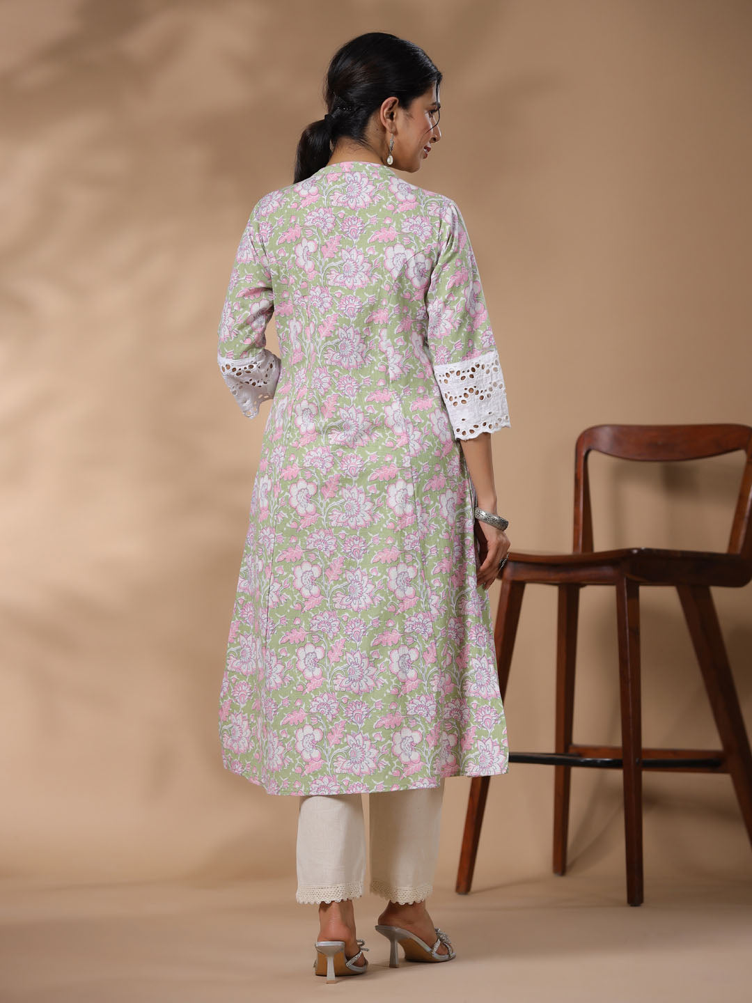 Floral Printed Cotton Kurta With Pants