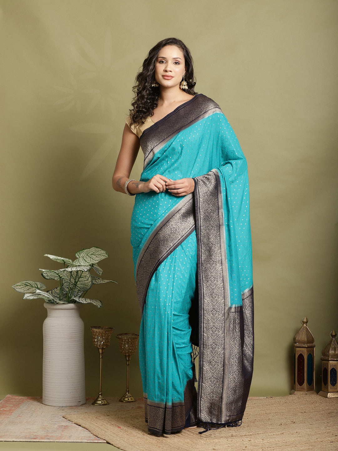 Polka Dot Woven Booti Crepe Saree