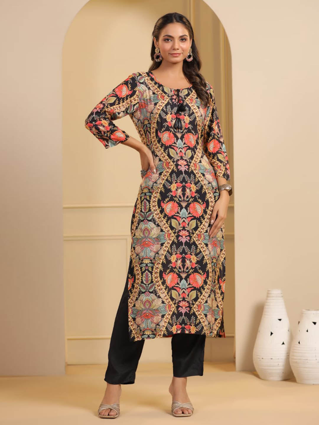 Floral Printed Muslin Kurta With Pants