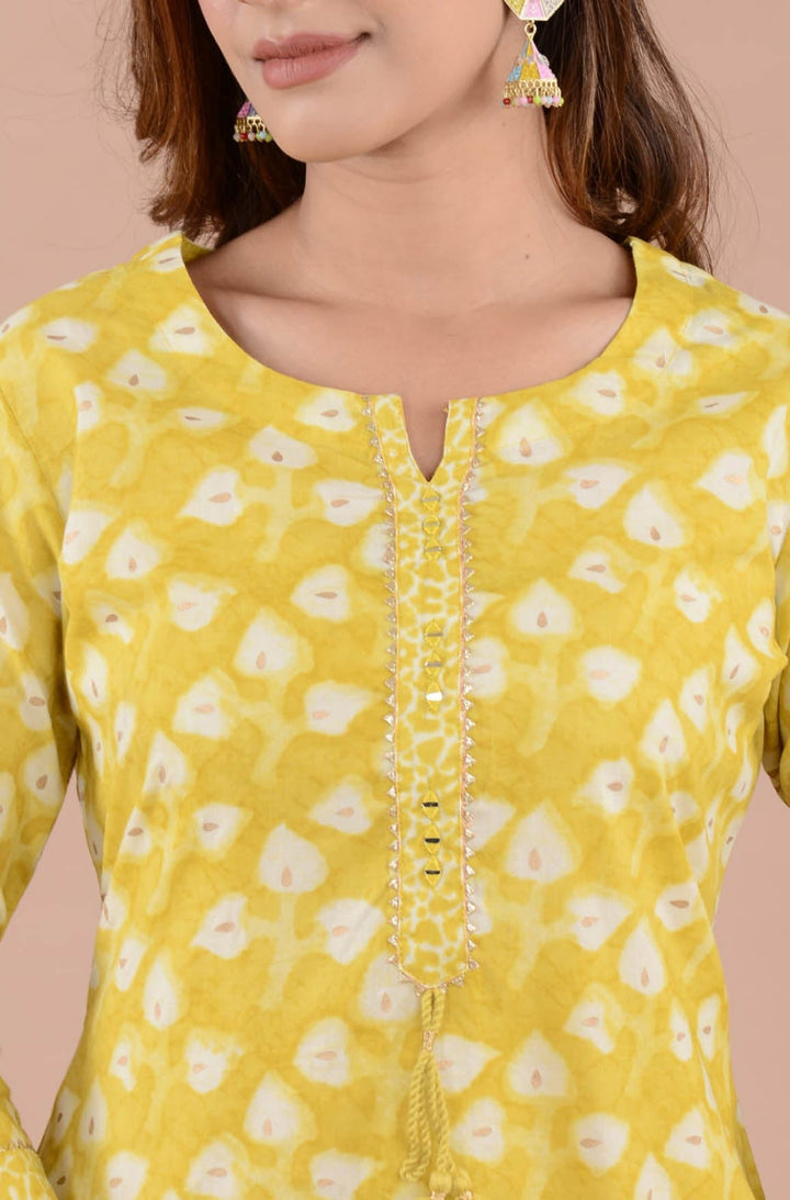 Floral Printed Cotton Kurta With Pants &amp; Dupatta